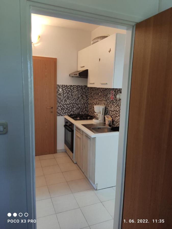 Vrulje  Apartmani Bruna Bilice מראה חיצוני תמונה